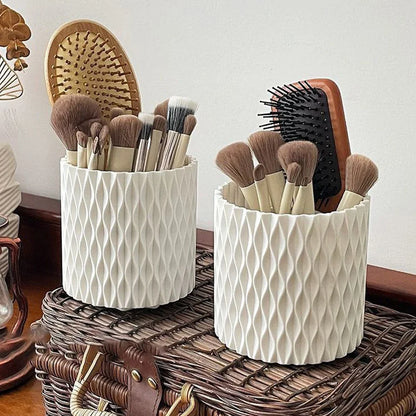 Rotating makeup brush storage box, lipstick makeup pen holder, dressing table, makeup stand, light and compact, girls' favorite